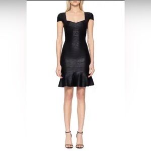 HERVÉ LÉGER
Fluted coated bandage dress